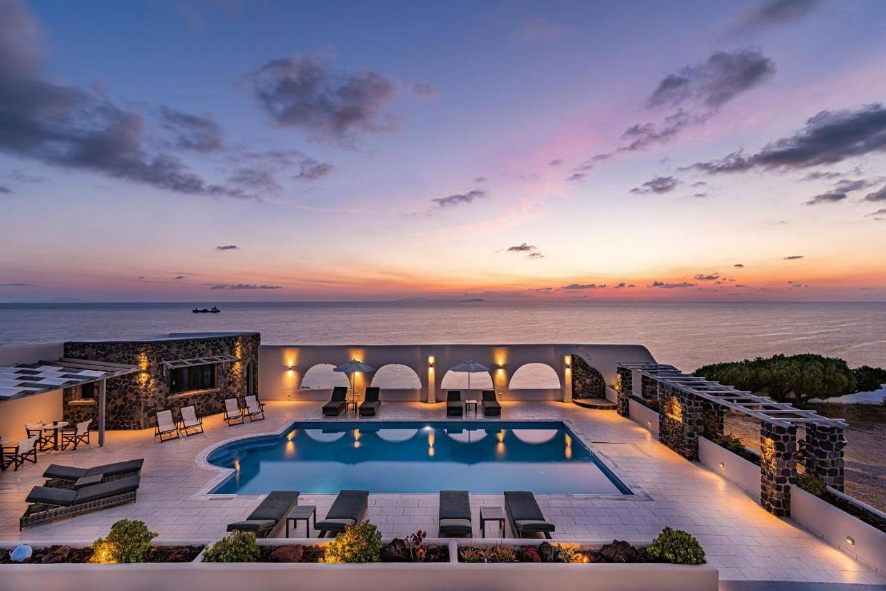 Traditional Double or Single Room in Santorini