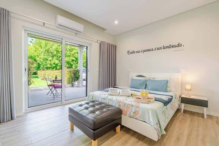 Location de vacances pour 21 personnes, avec jardin ainsi que piscine et balcon dans Santa Marinha do Zêzere - 3