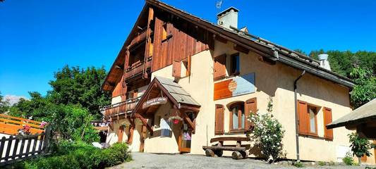 Hôtel pour 2 personnes, avec jardin et vue à Puy-Saint-Pierre