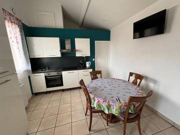 Gîte pour 4 personnes, avec balcon à Colombier-Saugnieu