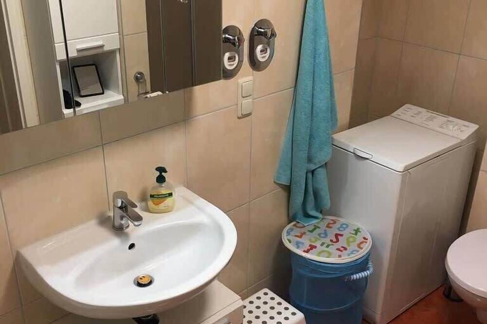 Entire apartment, Stralsund Altstadt, 2-Zi-Wohnung mit Loggia in Ocenarium Stralsund, Stralsund