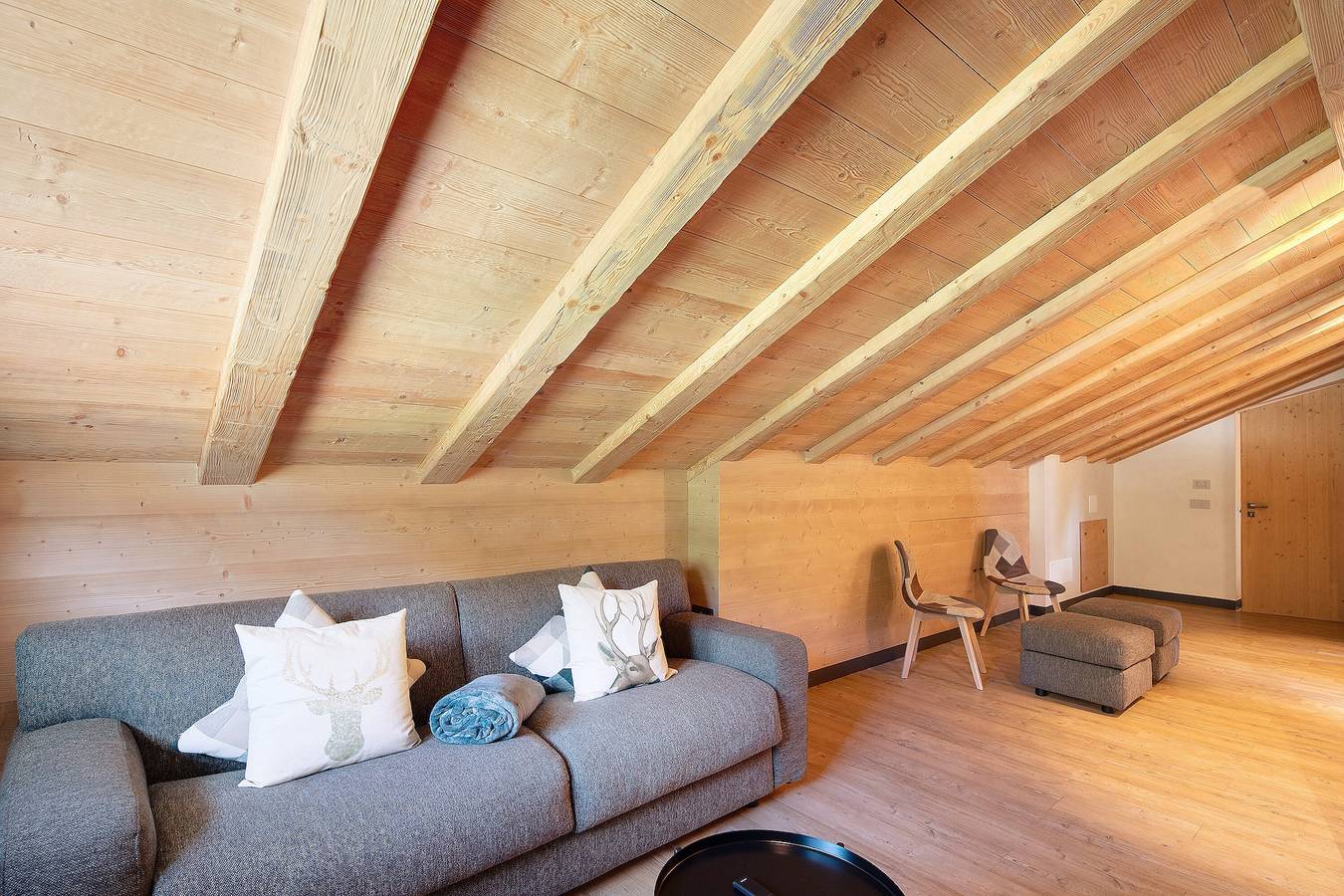 Chalet 'Rain Villa Genf' mit Bergblick, Gemeinschaftsgarten und Wi-Fi in Livigno (Stadt), Livigno