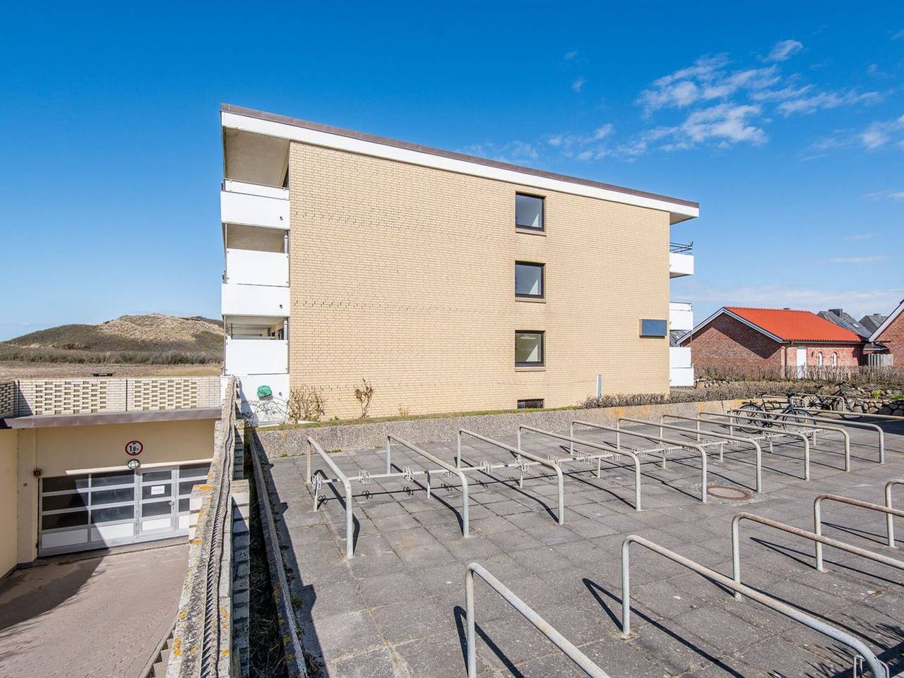 Ganze Ferienwohnung, Meerblick - Logenplatz 22 - 1-Zimmerwohnung mit Meerblick und ca. 46 m² Wohnfläche, für bis zu 2 Personen in Wenningstedt, Sylt