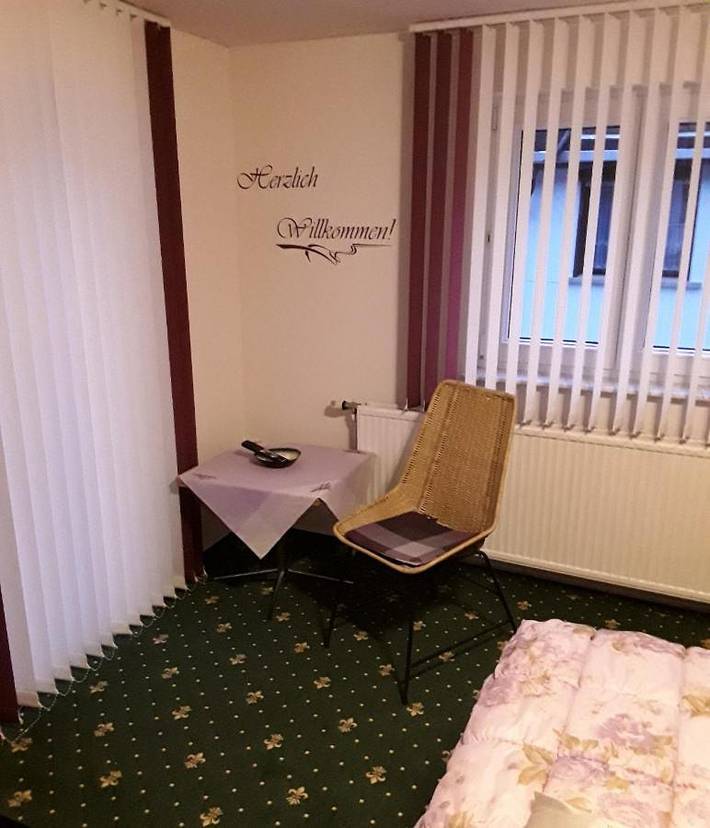 Ferienwohnung für 4 Personen, mit Balkon und Terrasse sowie Garten und Sauna in Schwarzatal - 3