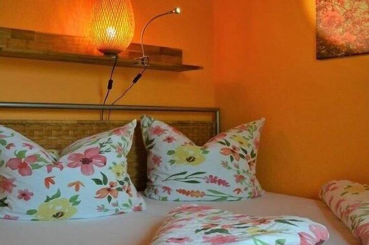 Ferienwohnung für 3 Personen, mit Pool und Terrasse in Unterwellenborn - 3