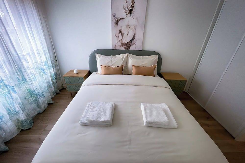 Ganze Wohnung, Big Apartament in Clichy, Hauts-de-Seine