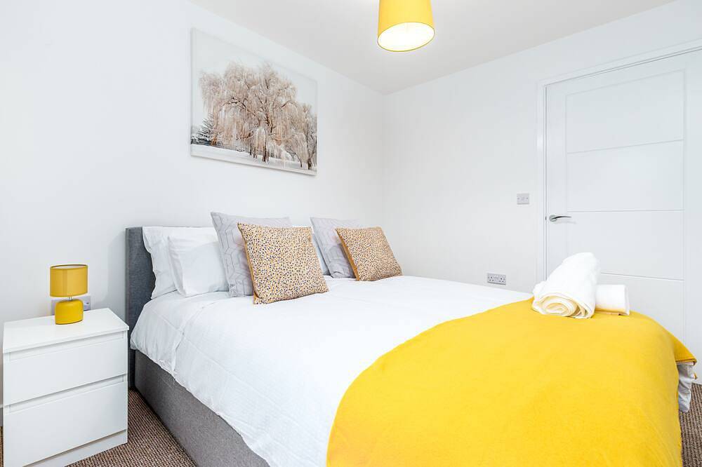 Entire apartment, Cosy Two bedroom Apartment with Balcony in Bristol, South West England