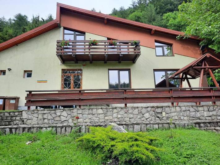 Location de vacances pour 6 personnes, avec jardin à Sinaia - 2