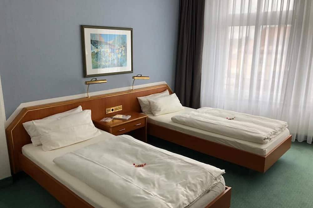 Zimmer zu vermieten im 4 Sterne Hotel in 15517 Fürstenwalde in Fürstenwalde, Region Oder - Spree