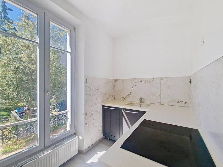 Gîte pour 6 personnes, avec bassin pour enfant et jardin, animaux acceptés à Juvisy-sur-Orge