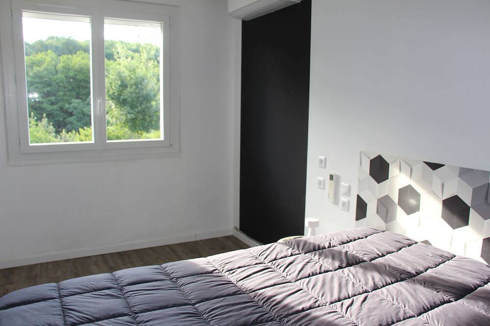 Ganze Wohnung, Apartment in beautiful surroundings. in Peyrat-le-Château, Limoges und Umgebung