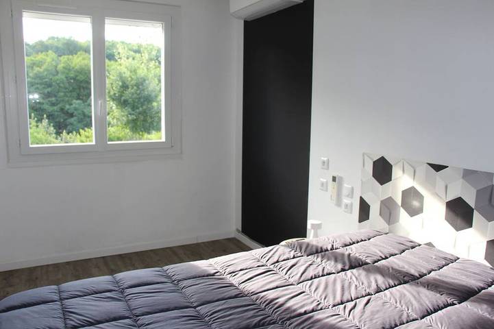 Gîte pour 6 personnes, avec Balcon et Jardin à Peyrat-le-Château - 3