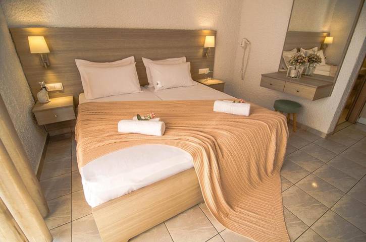 Gîte pour 3 personnes, avec vue et jardin dans Palaiochora - 3