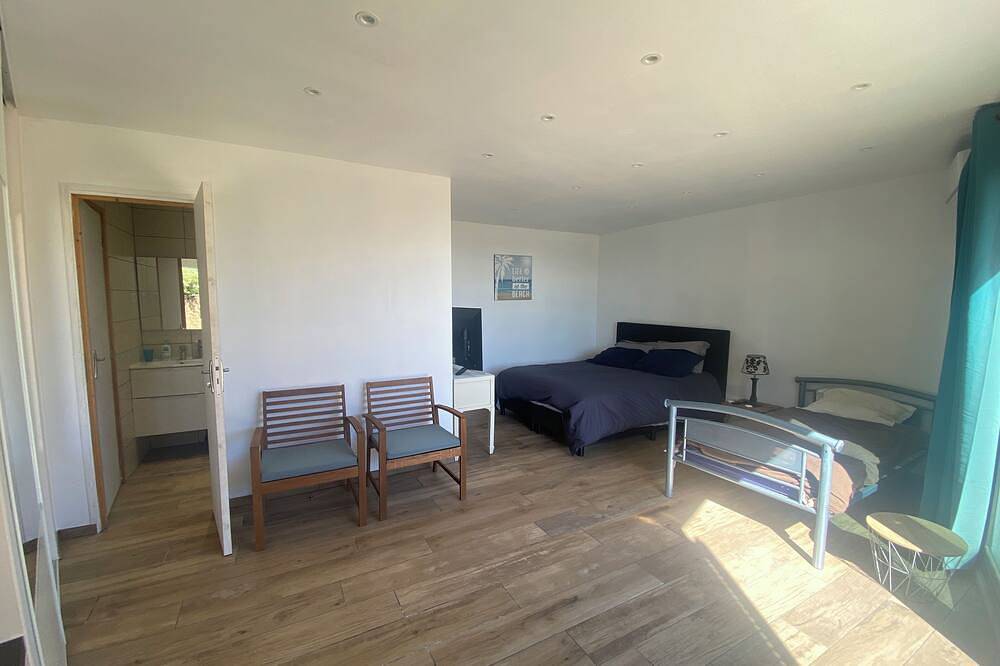 Villa zwischen Meer und Macchia 400m Reichweite in Tizzano, Sartène