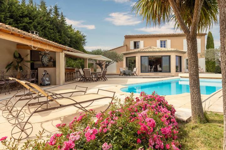 Villa pour 6 personnes, avec Terrasse et Jardin