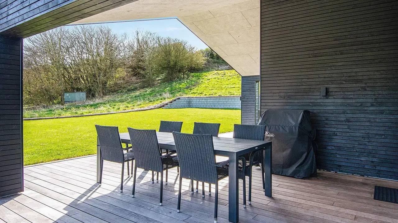 Feriehus for 7 personer med terrasse in Gjeller Odde, Underbjerg