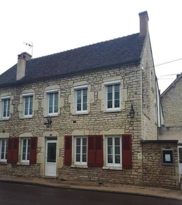 Gîte pour 2 personnes, avec jardin à Arcy-sur-Cure