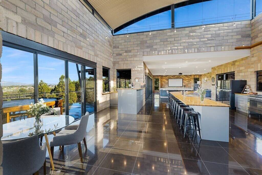 Tyalla Lodge Unique Luxe Design in the Mountains in Mudgee, Mid-Western Regional Council