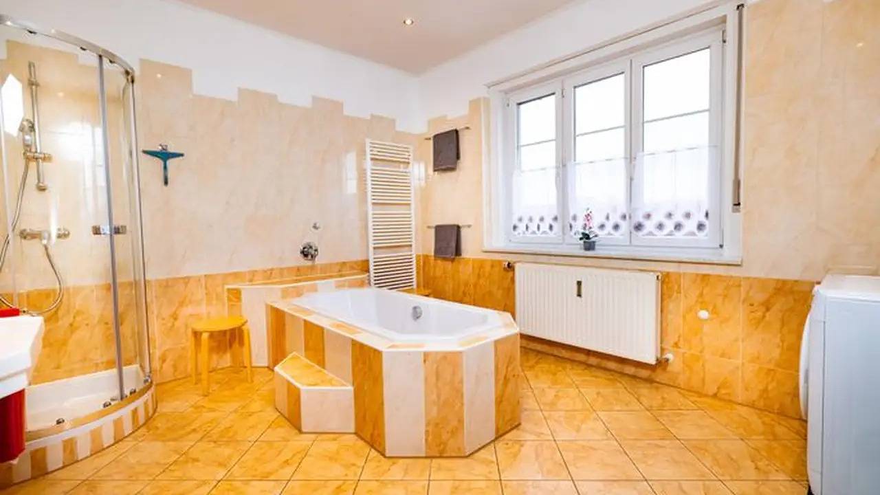 Ganze Ferienwohnung, Ferienwohnung für 7 Personen (142 m²) in Burgau in Steirerland