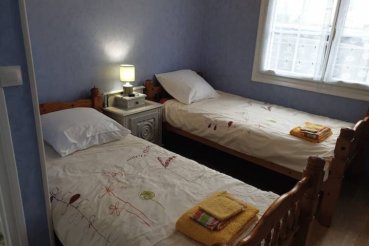 Location de vacances pour 6 personnes, avec terrasse et jardin à Bieuzy - 4