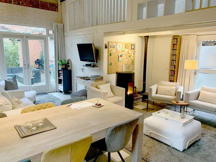 Gîte pour 9 personnes, avec jardin, animaux acceptés dans Bréda