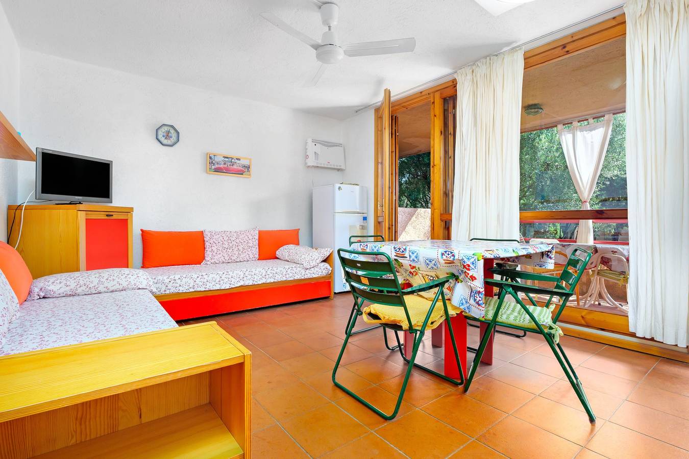 Maison de vacances 'Libeccio 2417' avec piscine partagée, terrasse privée et balcon in Cugnana Verde, Costa Smeralda