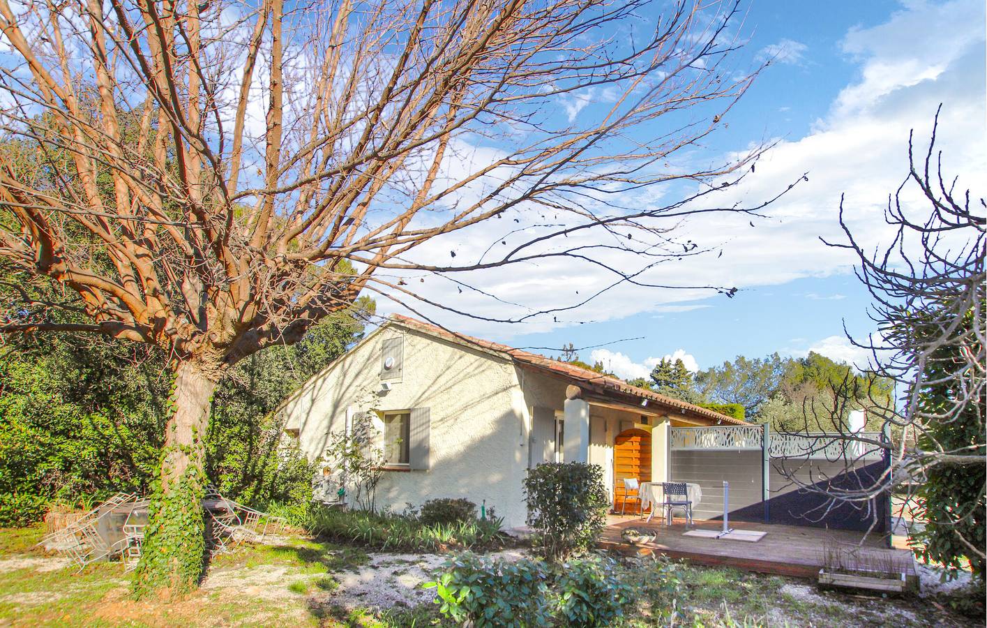 Modernes Apartment mit Pool und WLAN in der Nähe des Stadtzentrums von Puget in Lauris, Regionaler Naturpark Luberon