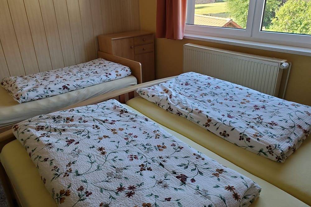 Dreibettzimmer - Pension Königshof in Königshütte (Harz), Harzvorland