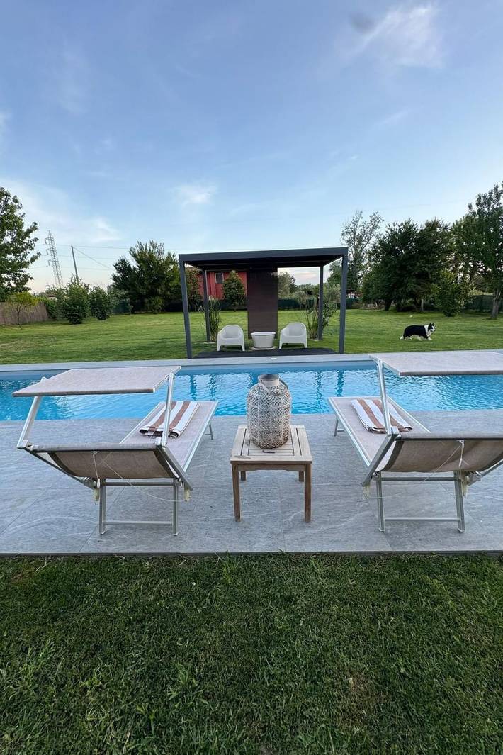 Casa vacanza per 6 persone, con Balcone e Idromassaggio nonché Terrazza e Giardino a Massa