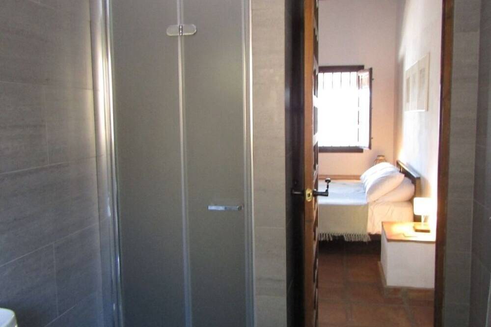 Casa Mendoza Comares : ferienvilla mit 4 Schlafzimmers, atemberaubender Aussicht in Comares, Cordillera Penibética