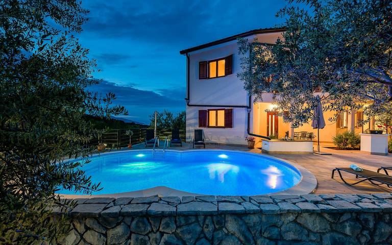 Holiday apartment for 5 people, with sauna and pool as well as terrace - 1