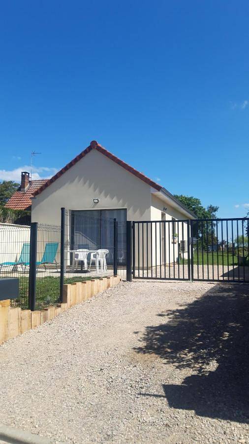 Gîte pour 4 personnes, avec jardin à Vaudricourt