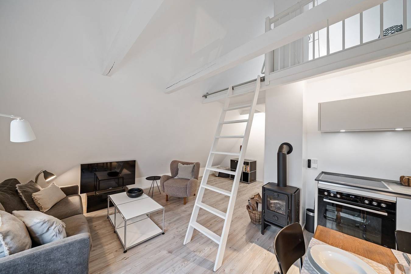 Ganze Wohnung, Sonnengold - wunderschöne Einliegerwohnung in zentraler Lage im Dorf in St. Peter-Ording, Eiderstedt