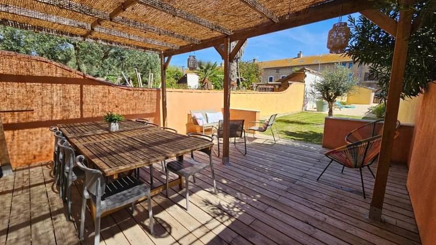 Maison de vacances pour 10 personnes, avec Terrasse et Jardin dans Salin-de-Giraud
