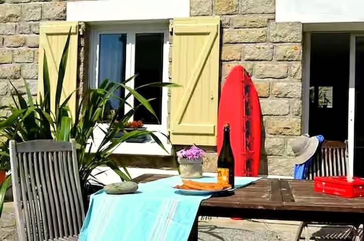 Location de vacances pour 10 personnes, avec jardin ainsi que terrasse et vue, animaux acceptés dans Plage Pors Carn - 2