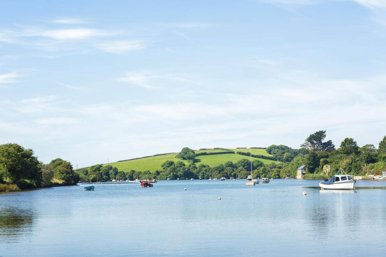 Twin Room with Private Bathroom in Frogmore and Sherford, South Devon