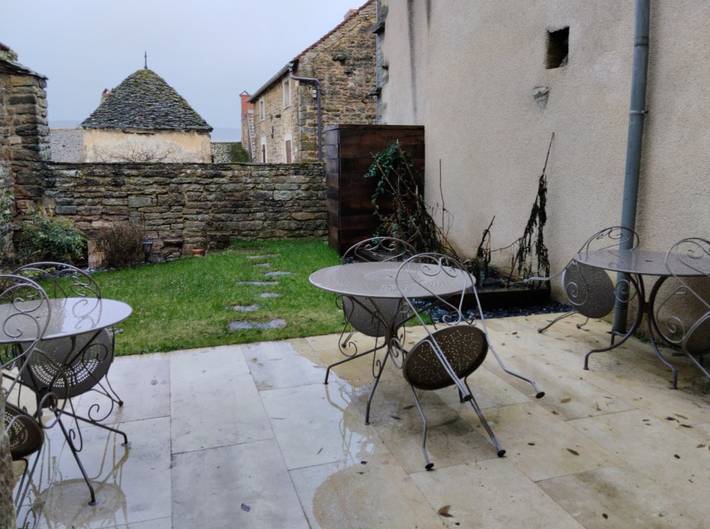 Gîte pour 10 personnes, avec jardin et terrasse dans Château de Châteauneuf - 3