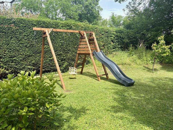 Gîte pour 2 personnes, avec Terrasse et Jardin ainsi que Piscine et Vue à Brison-Saint-Innocent - 4