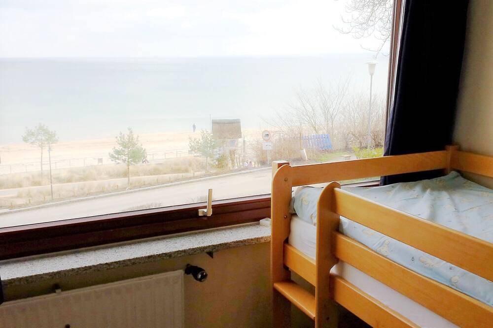 Ganze Wohnung, Ferienwohnung ,,Strandblick - 3-Raum Fewo, 45 m², Balkon in Scharbeutz, Ostholstein