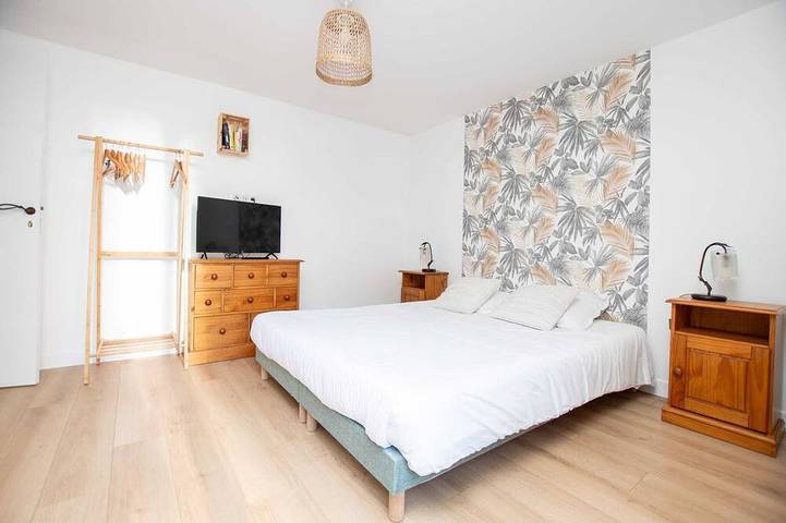 Gîte pour 4 personnes, avec Jacuzzi et Piscine
