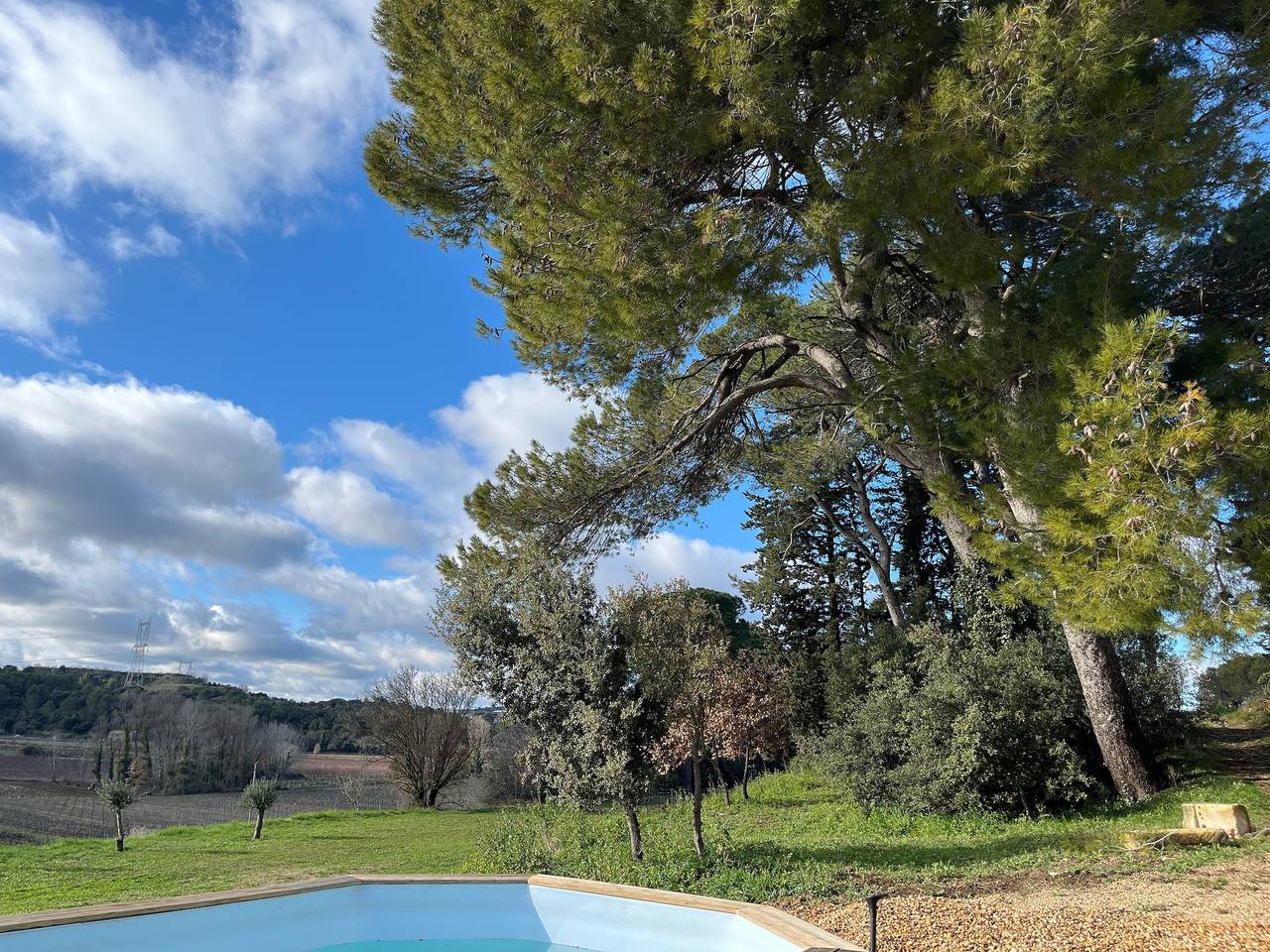 Maison de vacances - Les Gîtes De Figon - avec piscine privée, Wi-Fi et climatisation in Laudun-l'Ardoise, Région de Nîmes