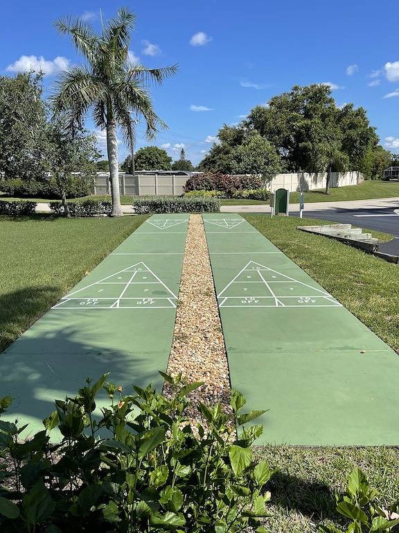 Ganze Wohnung, Kelly Greens Golf & Country Club! 1st Floor Renovated in Iona, Southwest Florida