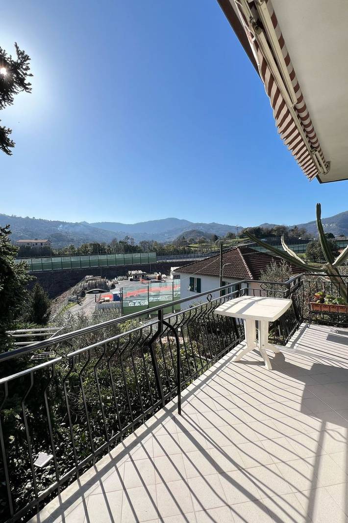 Ferienwohnung für 5 Personen, mit Balkon und Terrasse in Rapallo