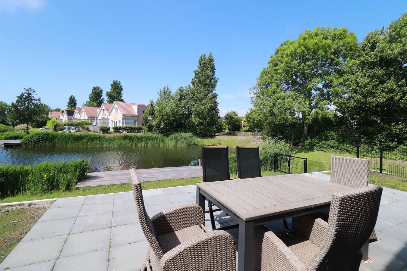 Beach Resort Makkum — Solo Deluxe Xl - 6 persons in Makkum, Lake Ijssel