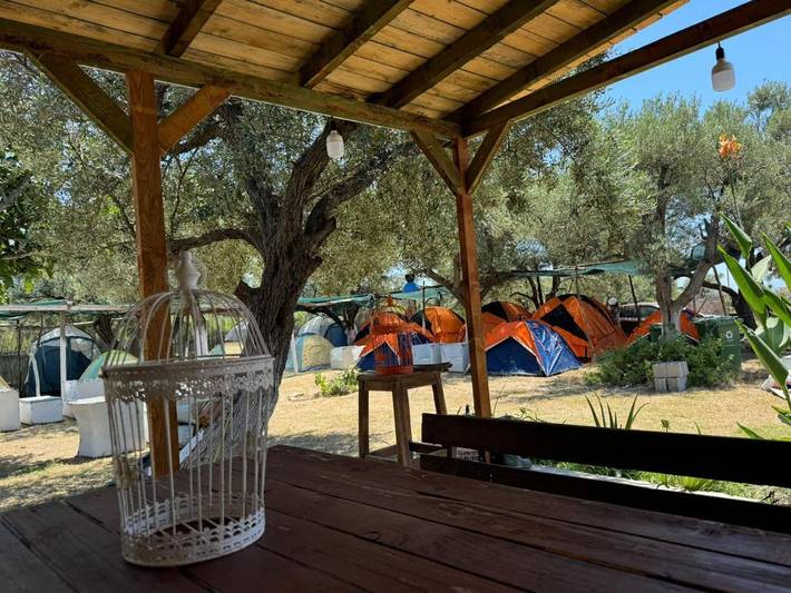 Camping pour 6 personnes, avec jardin et vue, animaux acceptés