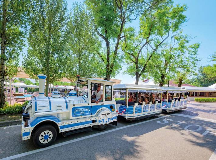 Parc de vacances pour 2 personnes, avec jardin et bassin pour enfant ainsi que balcon et piscine, animaux acceptés à Chioggia - 4