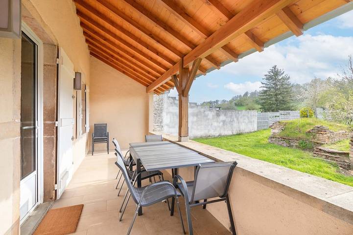 Location de vacances pour 7 personnes à Bresse-sur-Grosne