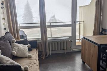 Gîte pour 4 personnes, avec balcon dans Office De Tourisme Des Sept Laux