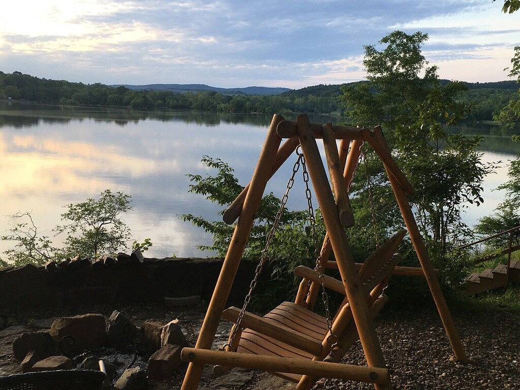 Neues, abgelegenes Ferienhaus in Spencer Bay, Lake Catherine, nur wenige Minuten von Track & Town entfernt in Ouachita National Forest