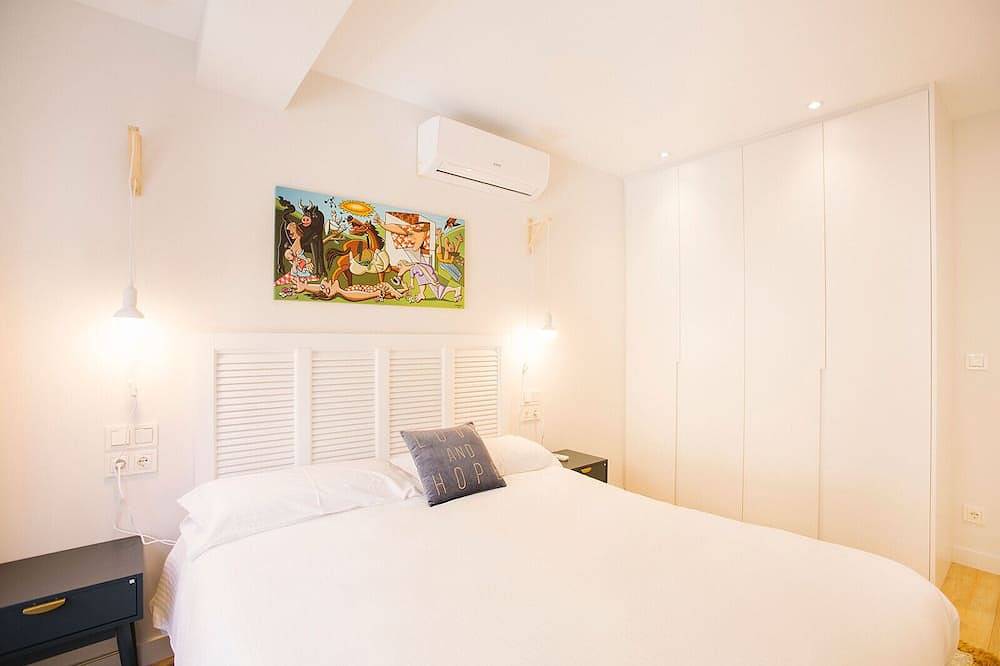 Apartamento entero, E 2 Bedroom Family Apartment San Marcial 33 in Playa de la Concha, San Sebastián